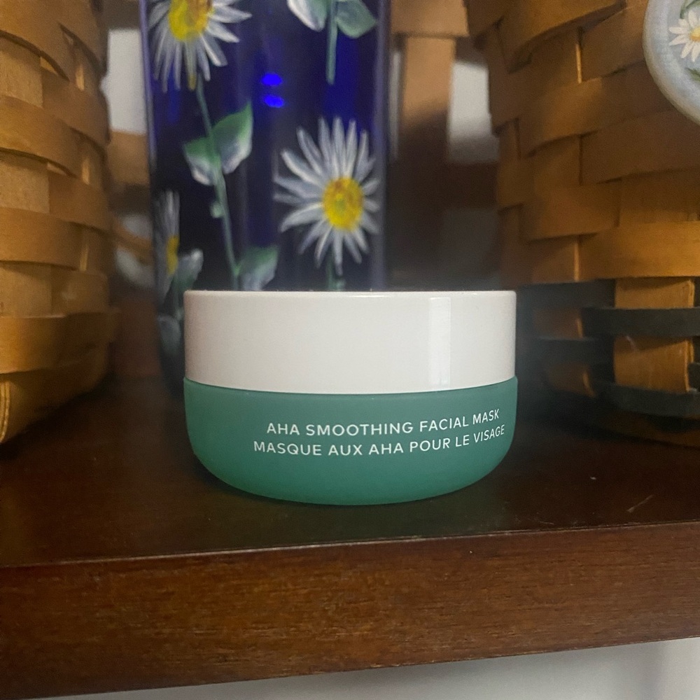 🛑🛑 Clearance Sale🛑🛑
Beautycounter Reflect Effect AHA Smoothing Facial Mask
